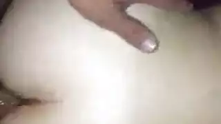 امرأة سمراء سيئة، بيلا دارلينج هو الحصول على كس حلق يمسح، بينما في موقف هزلي. امرأة سمراء سيئة، بيلا دارلينج هو الحصول على كس حلق يمسح، بينما في موقف هزلي.