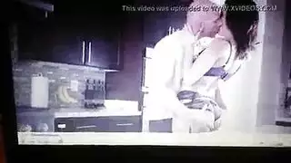 لا يمكن أن تعقد بيتا جينسن وآشلي لين من إعطاء اللسان الثابت لبعضهما البعض. لا يمكن أن تعقد بيتا جينسن وآشلي لين من إعطاء اللسان الثابت لبعضهما البعض.