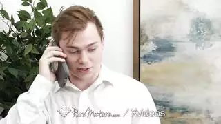 هذه المرأة تشتكي بكل سرور عندما تحصل على مارس الجنس من الصعب في بوسها