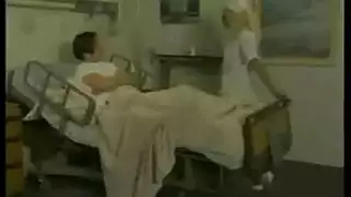 اثنين من المرضى الذين يعانون من الهرات الرطب مارس الجنس في مستشفى مثلي الجنس. اثنين من المرضى الذين يعانون من الهرات الرطب مارس الجنس في مستشفى مثلي الجنس.