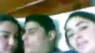 مصري ثري و جوز مزز شراميط يمصو زبره و يدلعوه و ينيكهم نياكة ساخنة مصري ثري و جوز مزز شراميط يمصو زبره و يدلعوه و ينيكهم نياكة ساخنة
