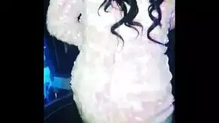 راقصة القطب الساخنة مفلس الركوع وامتص الديك الدهني الرجل، في حين في الهواء الطلق. راقصة القطب الساخنة مفلس الركوع وامتص الديك الدهني الرجل، في حين في الهواء الطلق.