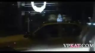 قررت شقراء سيئة أن تفعل ذلك مع أفضل صديق لأخيها ، بدلاً من زوجها قررت شقراء سيئة أن تفعل ذلك مع أفضل صديق لأخيها ، بدلاً من زوجها