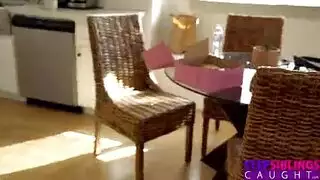 الساخنة الشقراء أخته من أبيه تنخدع و تمص زبه بالخطأ وتقع في عشق أخيها من أبيها الساخنة الشقراء أخته من أبيه تنخدع و تمص زبه بالخطأ وتقع في عشق أخيها من أبيها