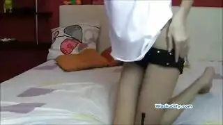 فتاة أمريكية صغيرة ، تبدو Delores رائعة بينما تستمني مثل عاهرة ، طوال اليوم فتاة أمريكية صغيرة ، تبدو Delores رائعة بينما تستمني مثل عاهرة ، طوال اليوم