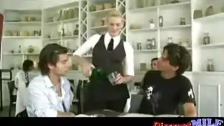 جبهة مورو الطويلة مع النظارات هي دمية حقيقية اللعنة ويحب أن يمارس الجنس مع خادمتها الشخصية جبهة مورو الطويلة مع النظارات هي دمية حقيقية اللعنة ويحب أن يمارس الجنس مع خادمتها الشخصية